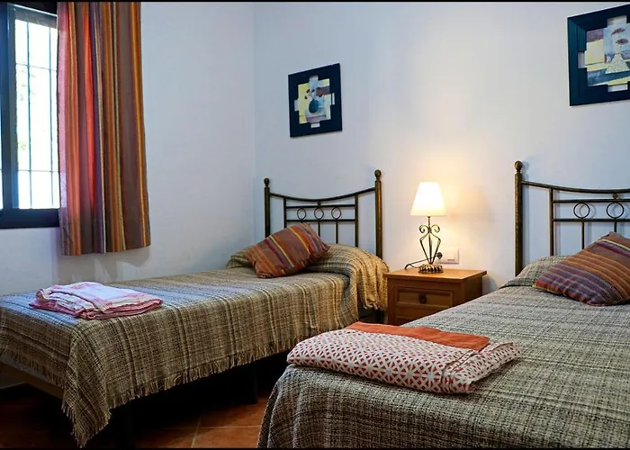 Con Piscina Privada *